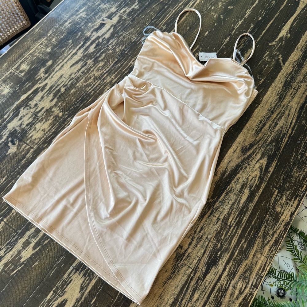 NWT ⭐️ GLARE 💕 Gold Satin Look Ruched Droop Neckline Dress - LARGE